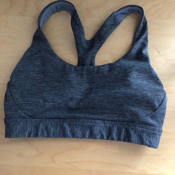 ATHLETA Ultimate Bra In Supersonic Sports Bra - Gray Heather Keyhole Back - Picture 3 of 6